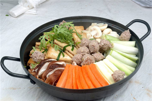 膨润火锅加盟