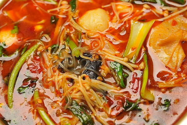 王记骨汤麻辣烫加盟