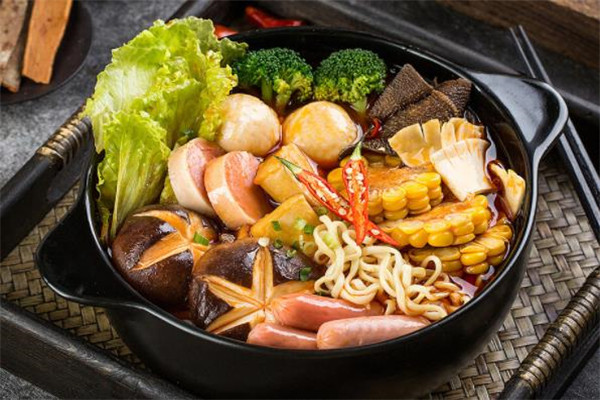 回味坊麻辣烫加盟
