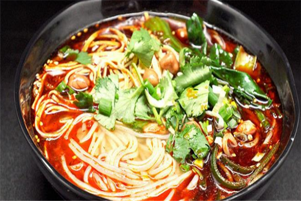 夏鹏轩水城羊肉米线加盟