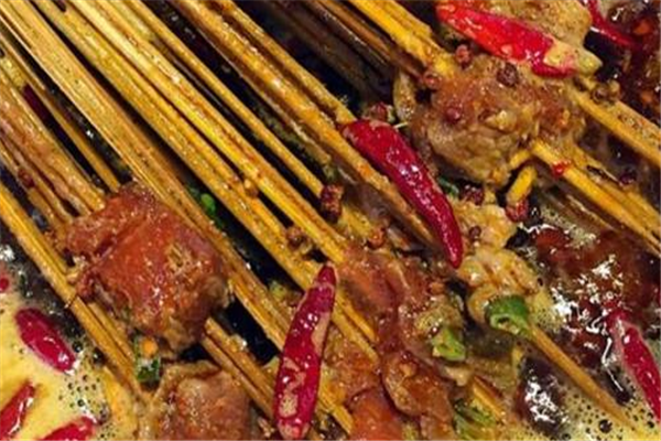 初见串串香加盟