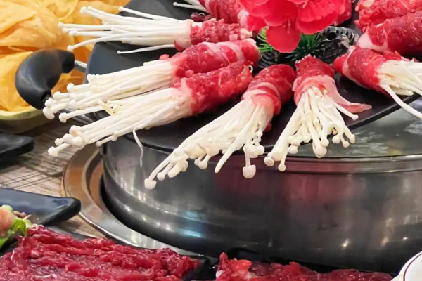 顶壕海鲜牛肉火锅加盟