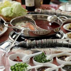銘流梭邊魚(yú)火鍋
