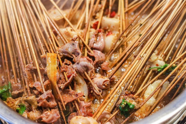 麻辣QQ串串香火锅加盟
