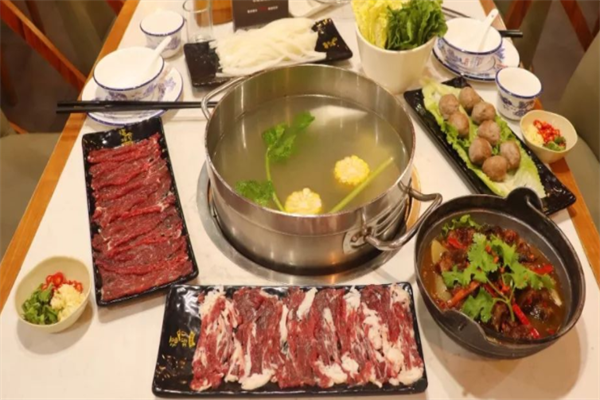 六合埕汕牛肉火锅加盟