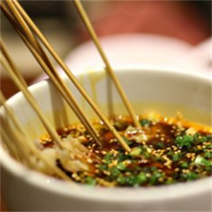 巴精爆火串串