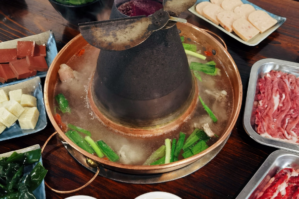 潮羊炭烧火锅加盟