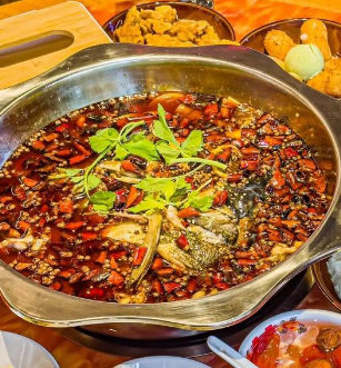 府皇美蛙魚(yú)頭火鍋