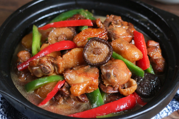中肴黄焖鸡米饭加盟