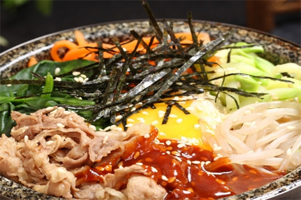 香盈煲仔饭加盟