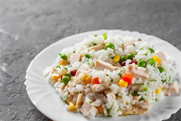 路恩纳煲仔饭加盟