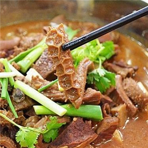 光明醉鵝牛雜火鍋