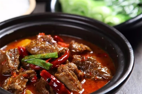 煲煲掟煲仔饭加盟
