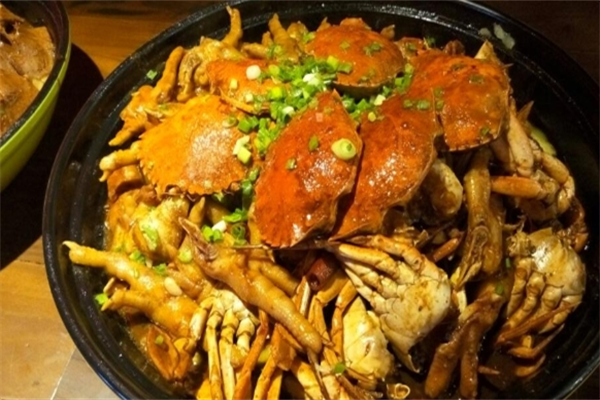 唐哥哥小龙虾肉蟹煲加盟