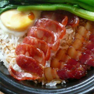 樂溢成煲仔飯