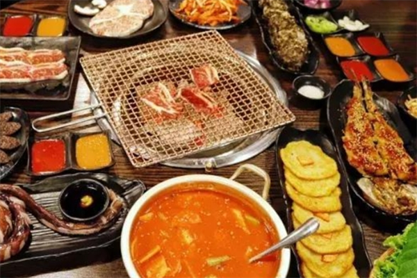 正宗八坊烤肉加盟