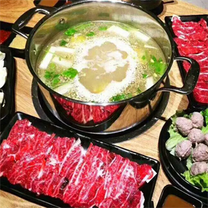 火锅遇上牛潮汕牛肉火锅