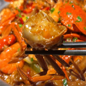 品嘴肉蟹煲
