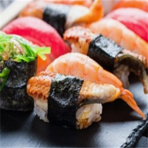  Yinglei Sushi Pizza