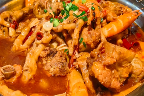 小伍姐肉蟹煲加盟