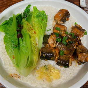 蓝老二煲仔饭