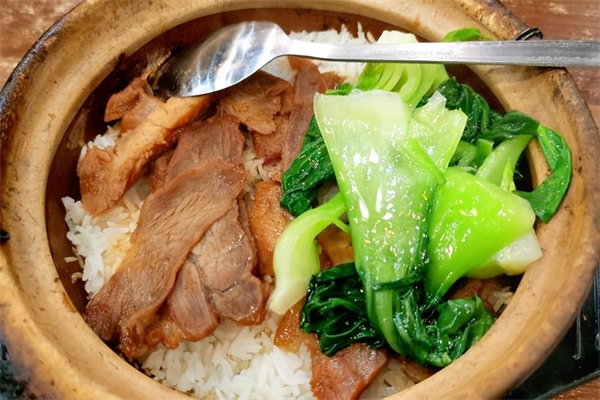 掌机煲仔饭加盟