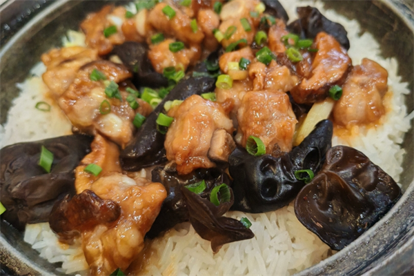 煲长煲仔饭加盟