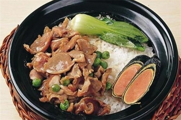 粤莱鄉煲仔饭加盟