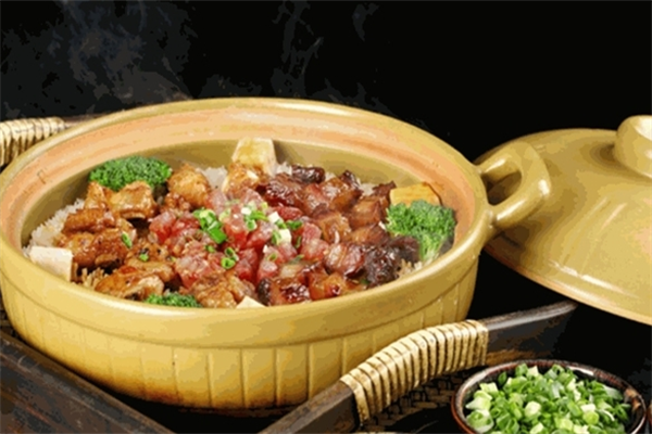 粤莱鄉煲仔饭加盟