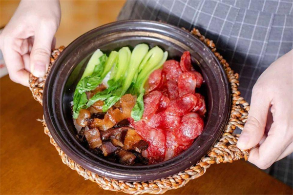 大佬煲仔饭加盟