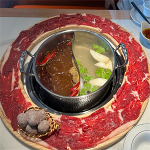 渝緣旋轉(zhuǎn)小火鍋