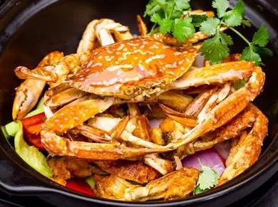 巧嘴肉蟹煲