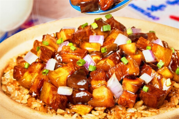 香味煲煲仔饭加盟