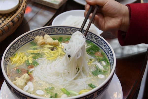 沈家柠檬鱼米线加盟