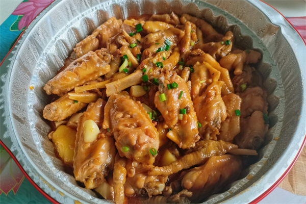钳庄肉蟹煲加盟
