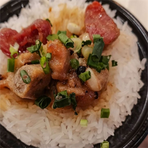 暗然消魂煲仔飯