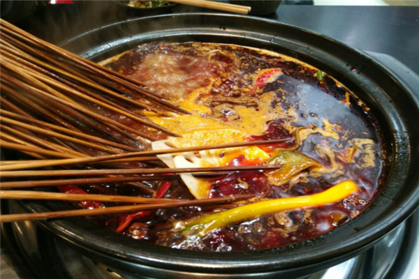 钢管厂58号小郡肝串串香加盟