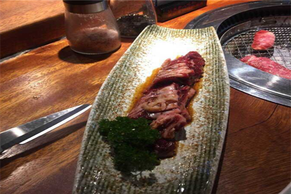 響家日式烤肉加盟