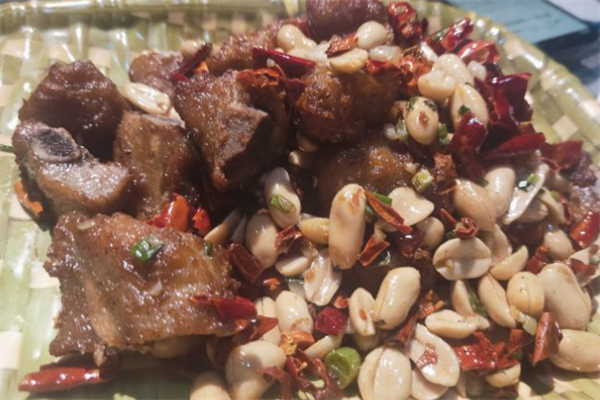 常德佬土钵湘菜加盟