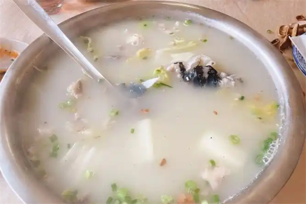 二娃鱼庄火锅加盟