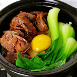小滋煲仔飯