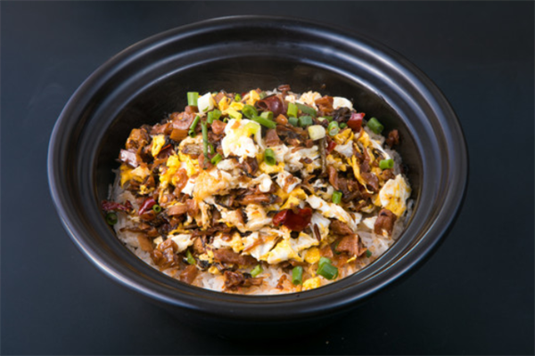 仝城记煲仔饭加盟