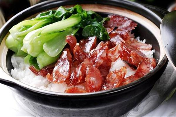馔烧煲仔饭加盟