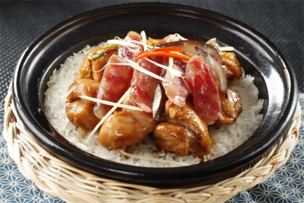 长歌煲仔饭加盟