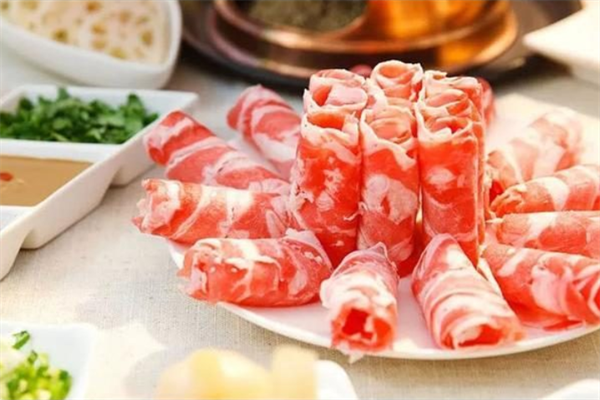成都乱劈柴火锅加盟
