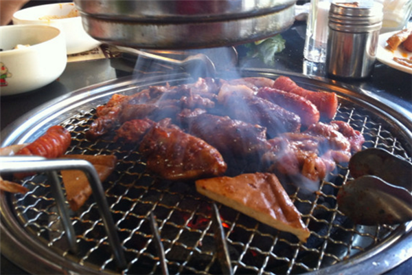 宋家青聚电烤肉加盟