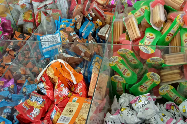 零食铺休闲食品店加盟