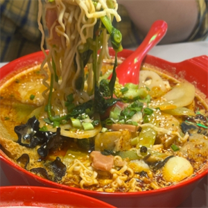 轉(zhuǎn)圈麻辣燙