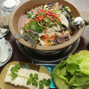 湯加石鍋魚
