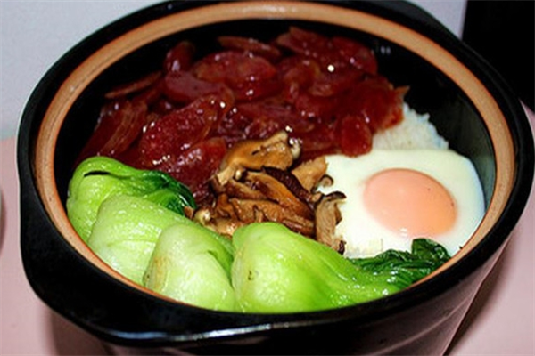 回味煲仔饭加盟